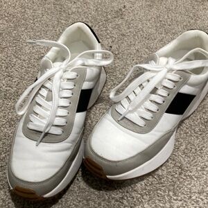 Dolce Vita Sneakers 7.5